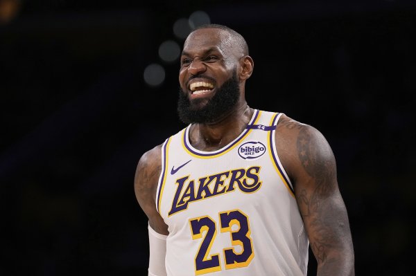Redick: Gặp James hai lần tron