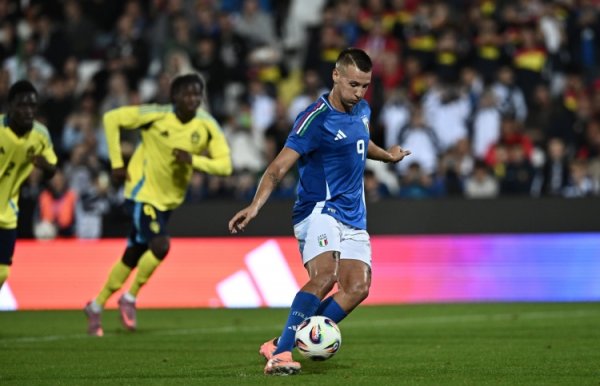 17 tuổi 7 tháng! Sky Italia: C
