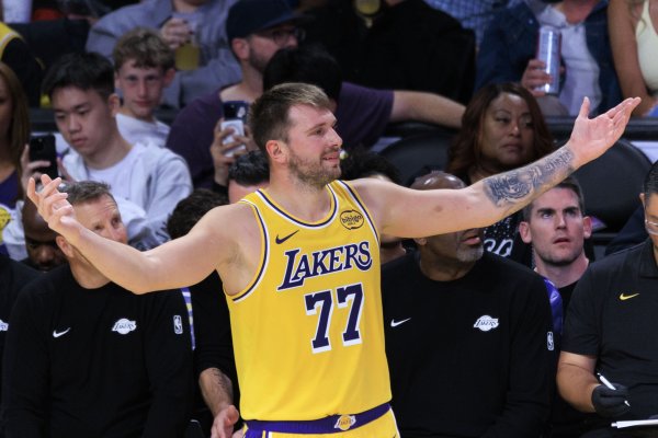 Redick: Doncic đã chơi một trậ Redick: Doncic đã chơi một trậ